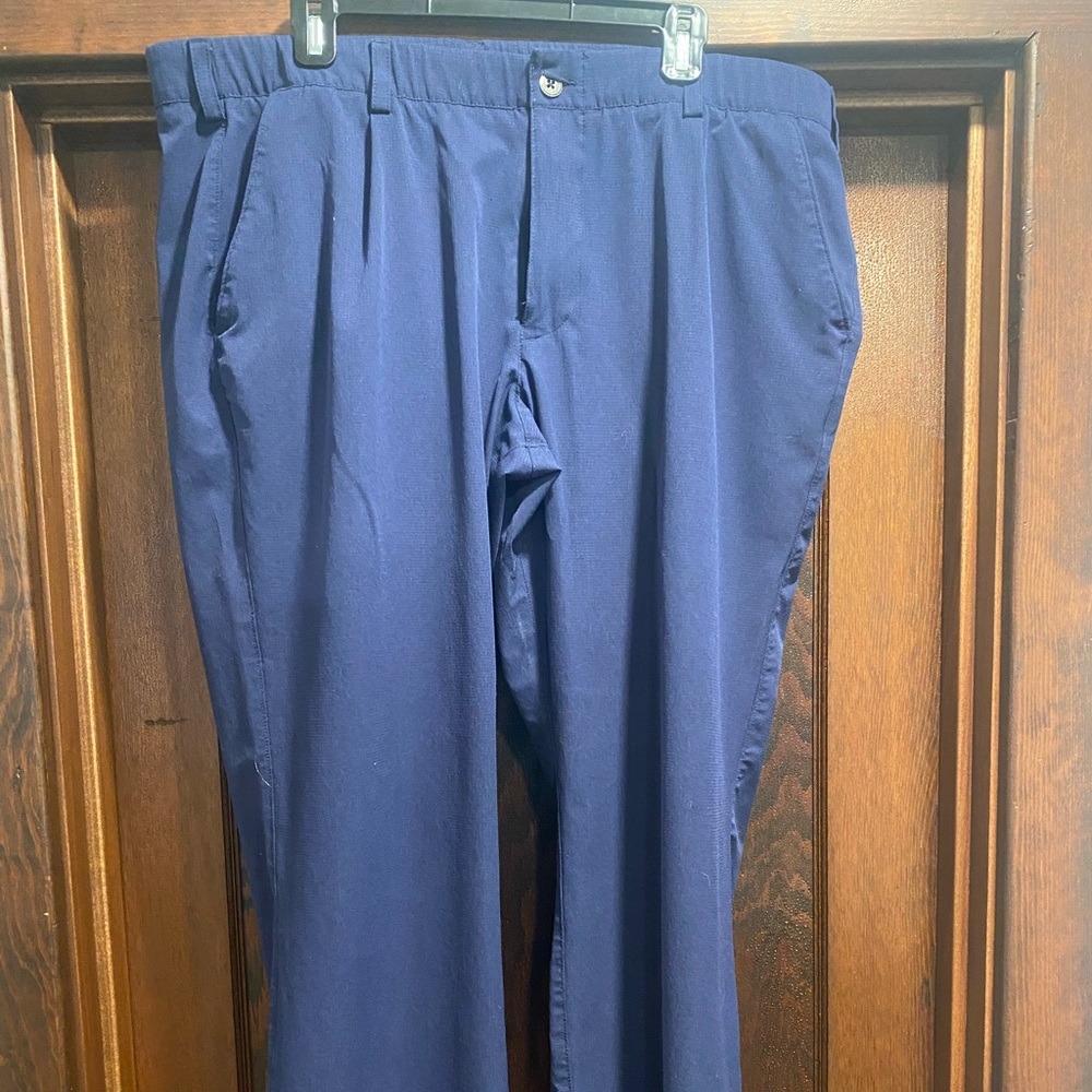 Navy blue Under Armour pants